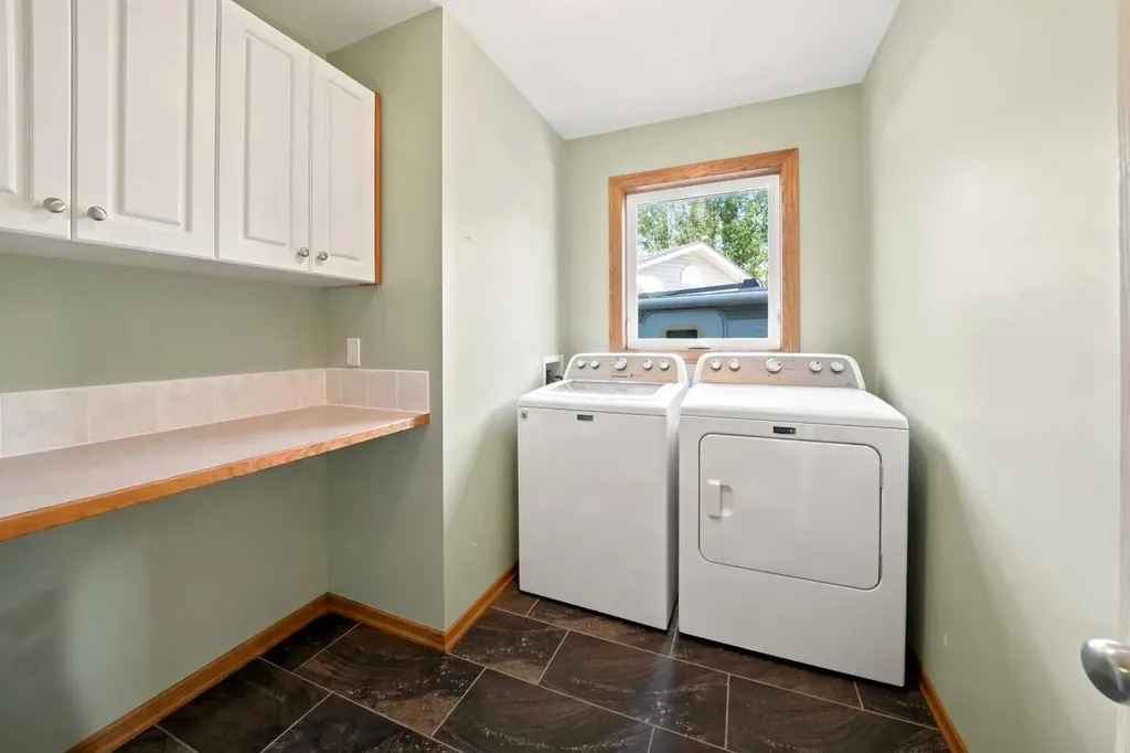 40 Owens Close Red Deer AB T4N 6Y5