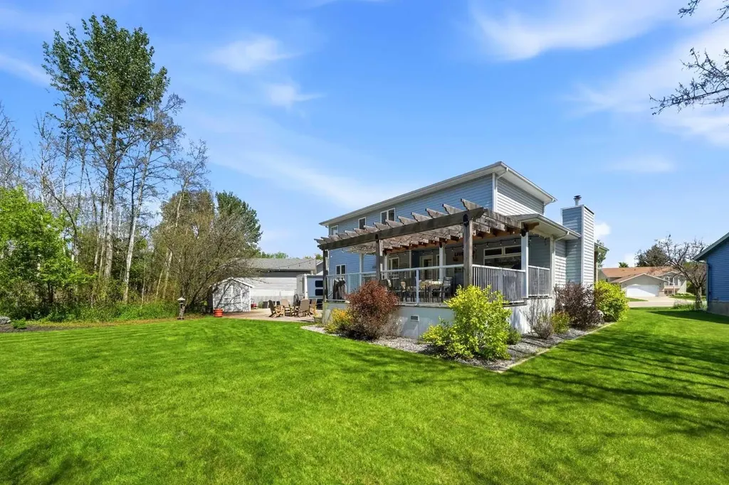 40 Owens Close Red Deer AB T4N 6Y5