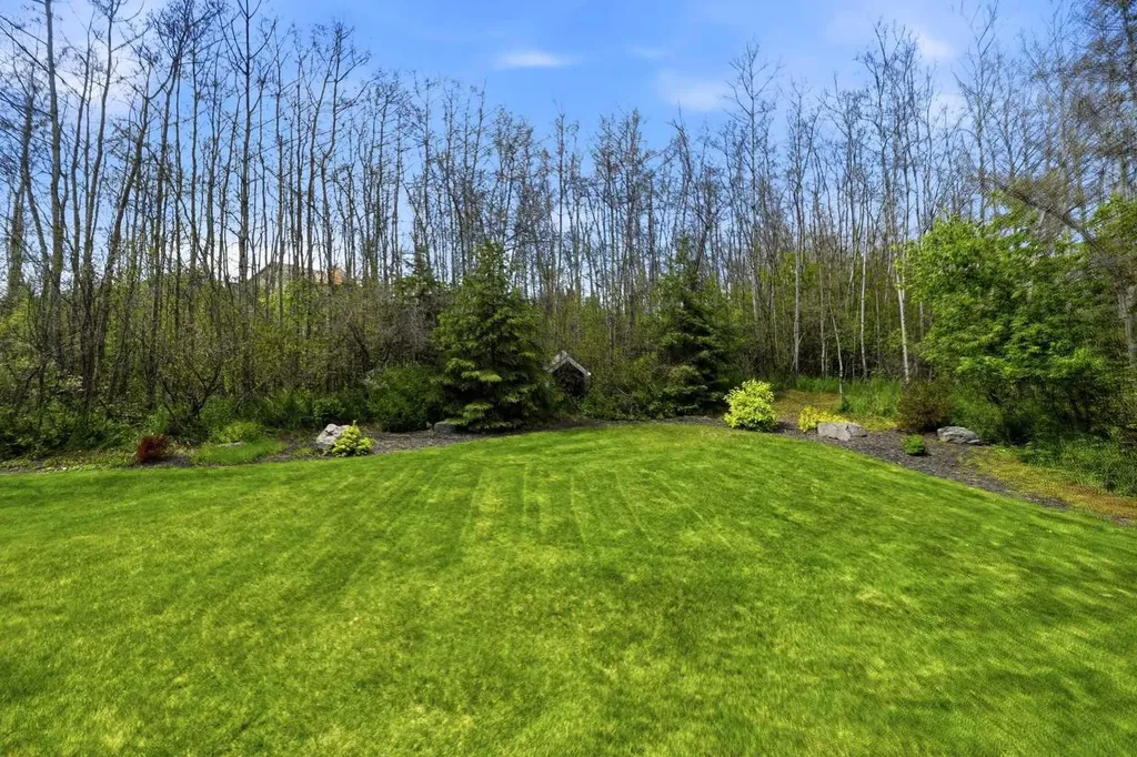 40 Owens Close Red Deer AB T4N 6Y5