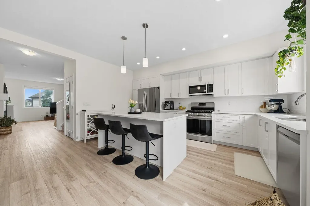 418 Copperstone Manor SE Calgary AB T2Z 5G3