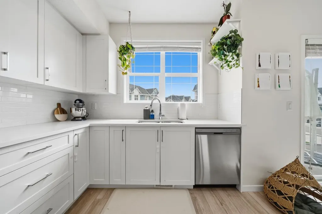 418 Copperstone Manor SE Calgary AB T2Z 5G3