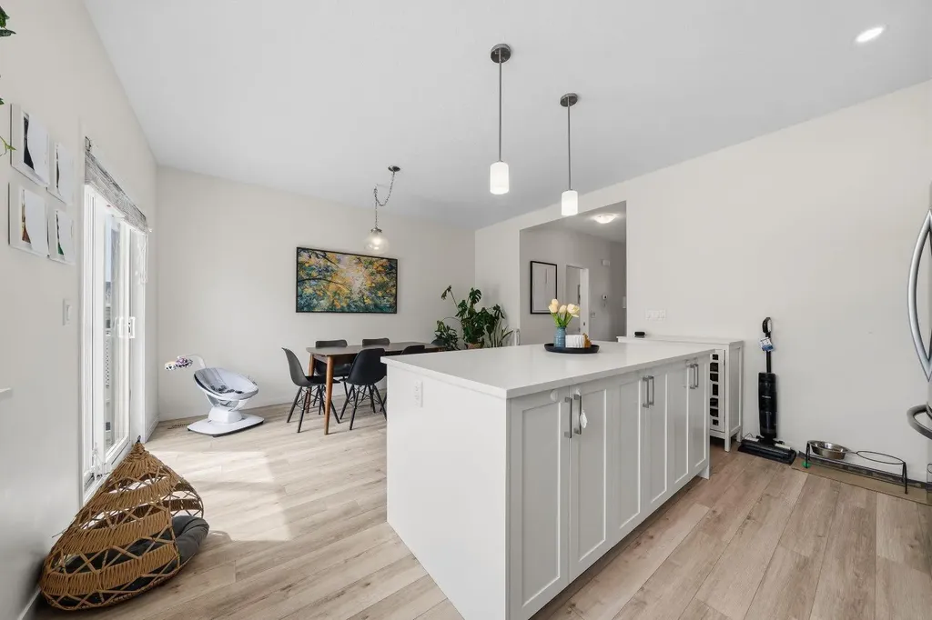 418 Copperstone Manor SE Calgary AB T2Z 5G3