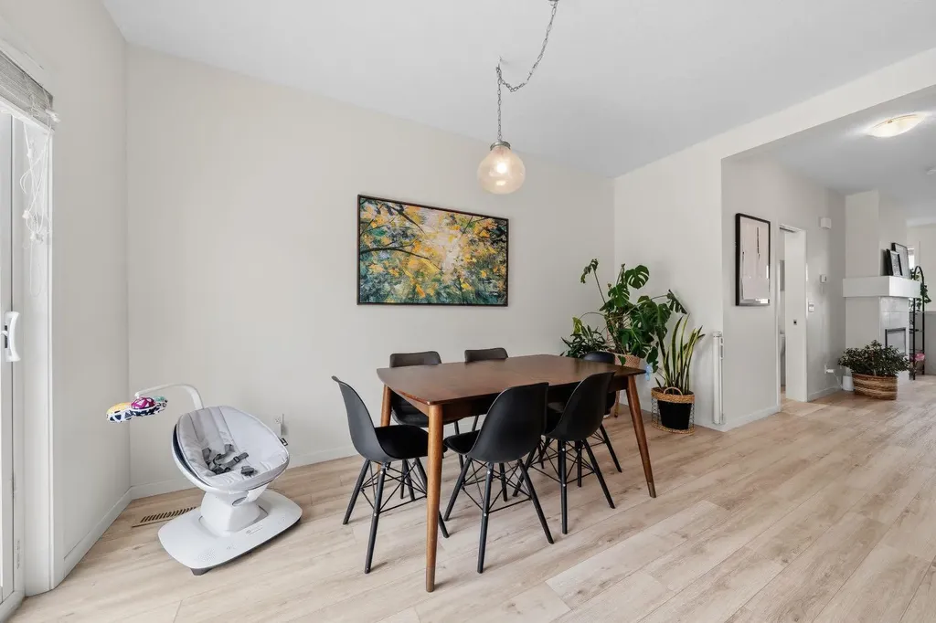 418 Copperstone Manor SE Calgary AB T2Z 5G3