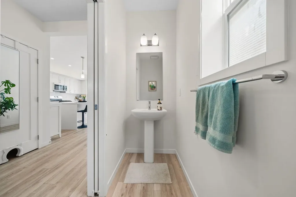 418 Copperstone Manor SE Calgary AB T2Z 5G3