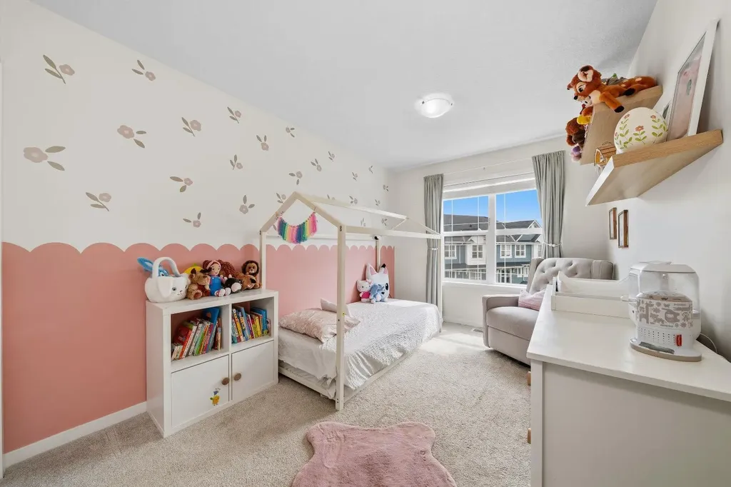 418 Copperstone Manor SE Calgary AB T2Z 5G3