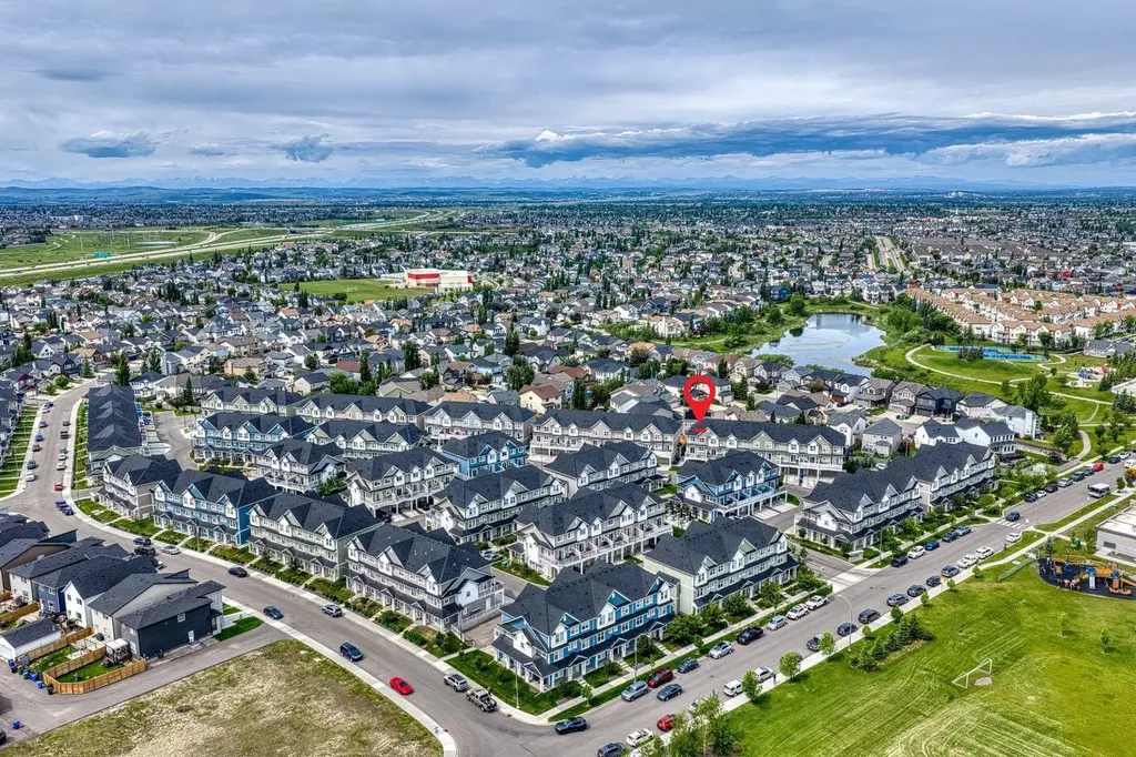 418 Copperstone Manor SE Calgary AB T2Z 5G3