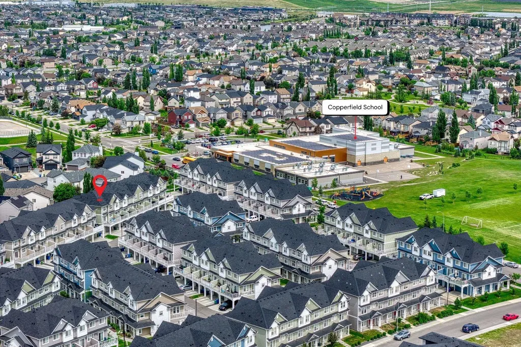 418 Copperstone Manor SE Calgary AB T2Z 5G3