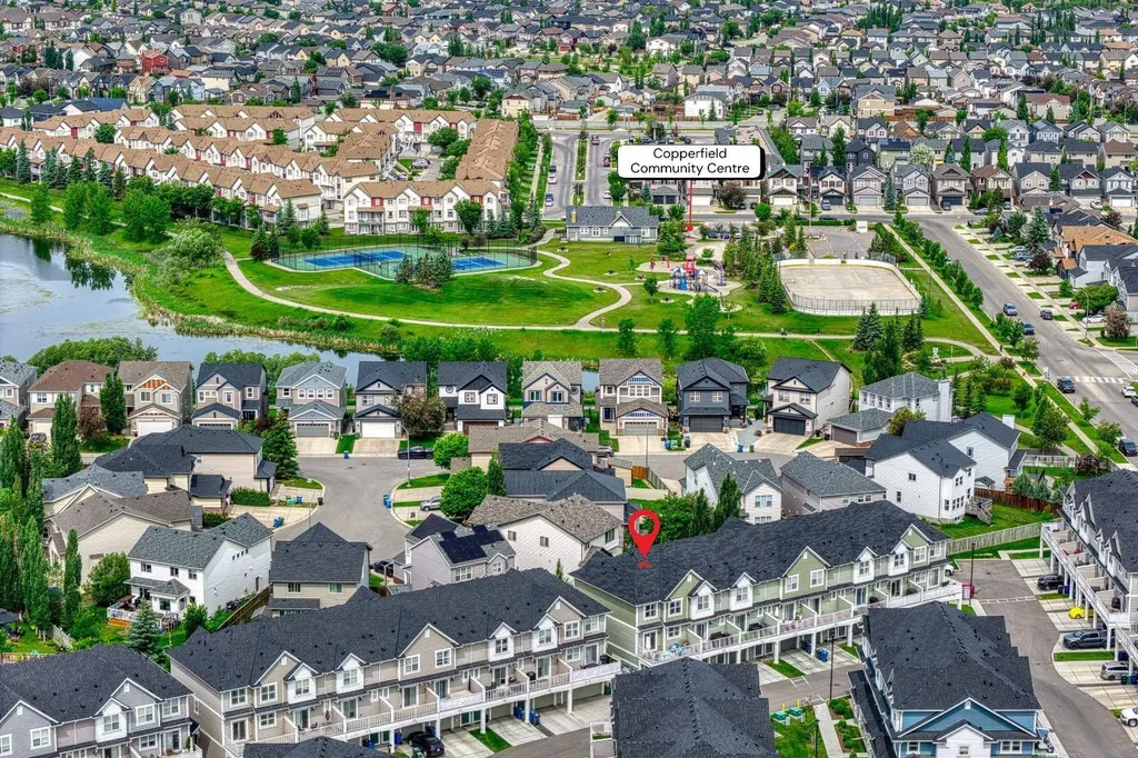 418 Copperstone Manor SE Calgary AB T2Z 5G3