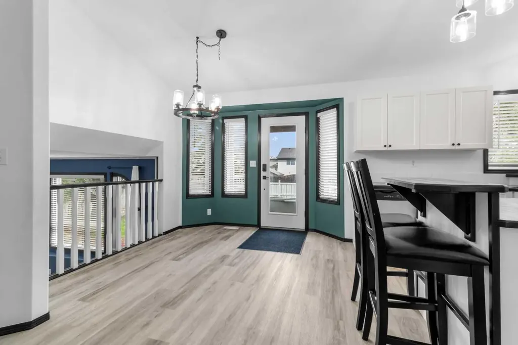 61 Premiere Crescent Blackfalds AB T0M 0J0