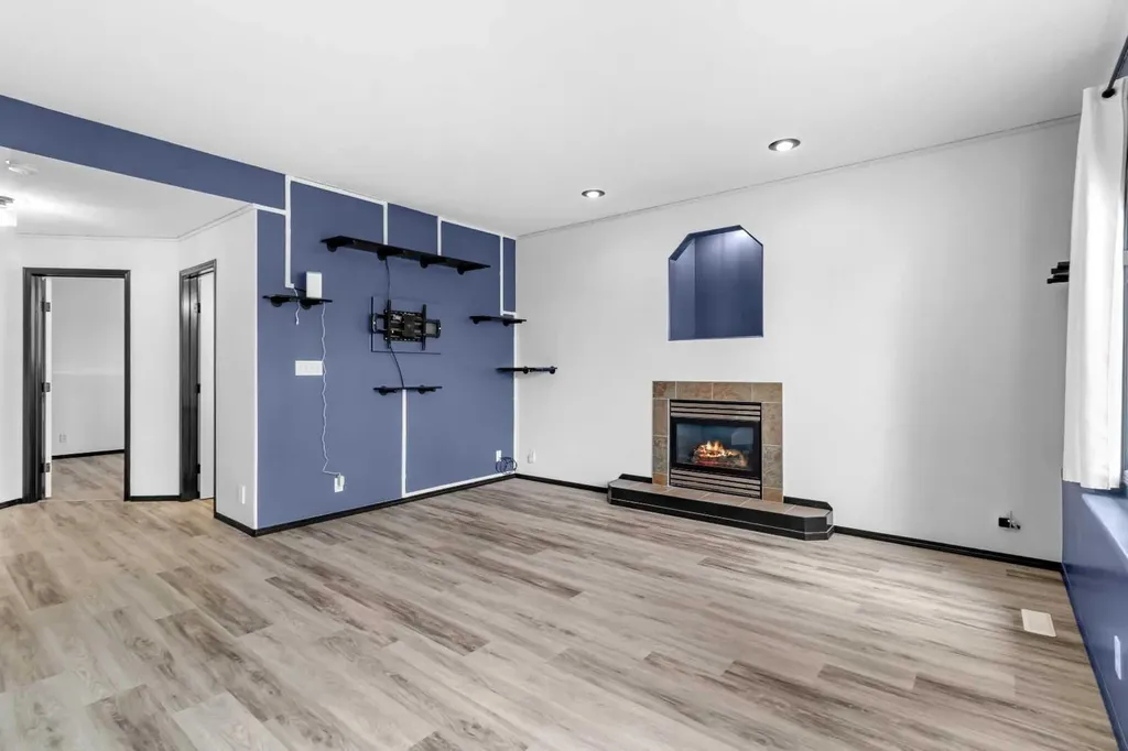 61 Premiere Crescent Blackfalds AB T0M 0J0