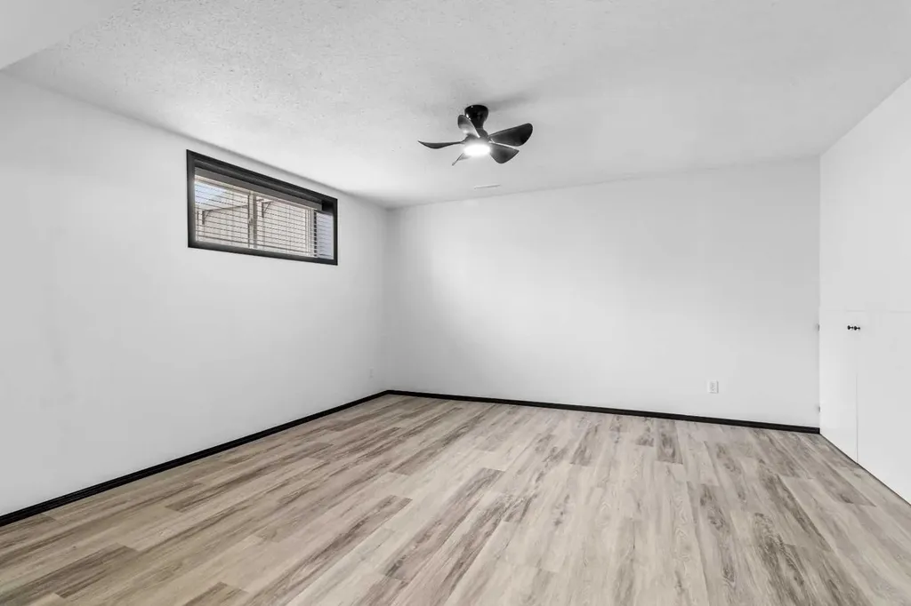 61 Premiere Crescent Blackfalds AB T0M 0J0