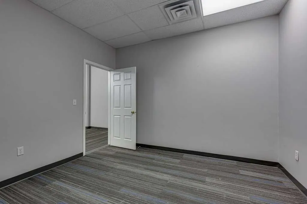 4807 50 Avenue Red Deer AB T4N 4A5