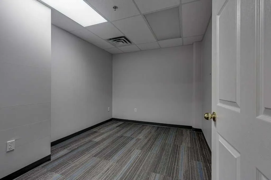 4807 50 Avenue Red Deer AB T4N 4A5