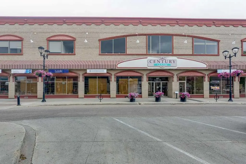 4807 50 Avenue Red Deer AB T4N 4A5