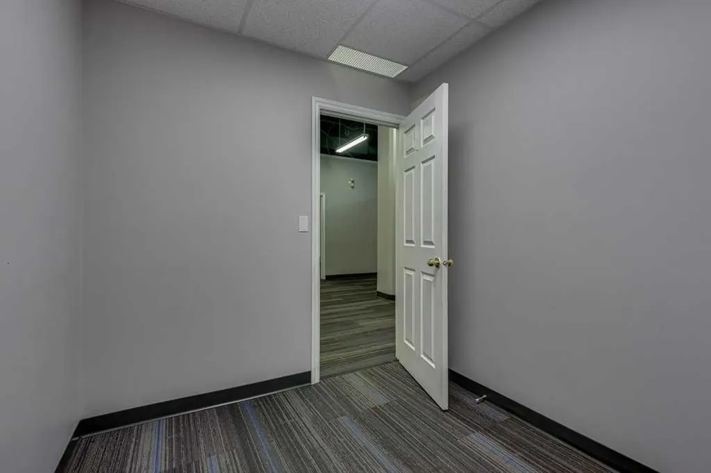 4807 50 Avenue Red Deer AB T4N 4A5
