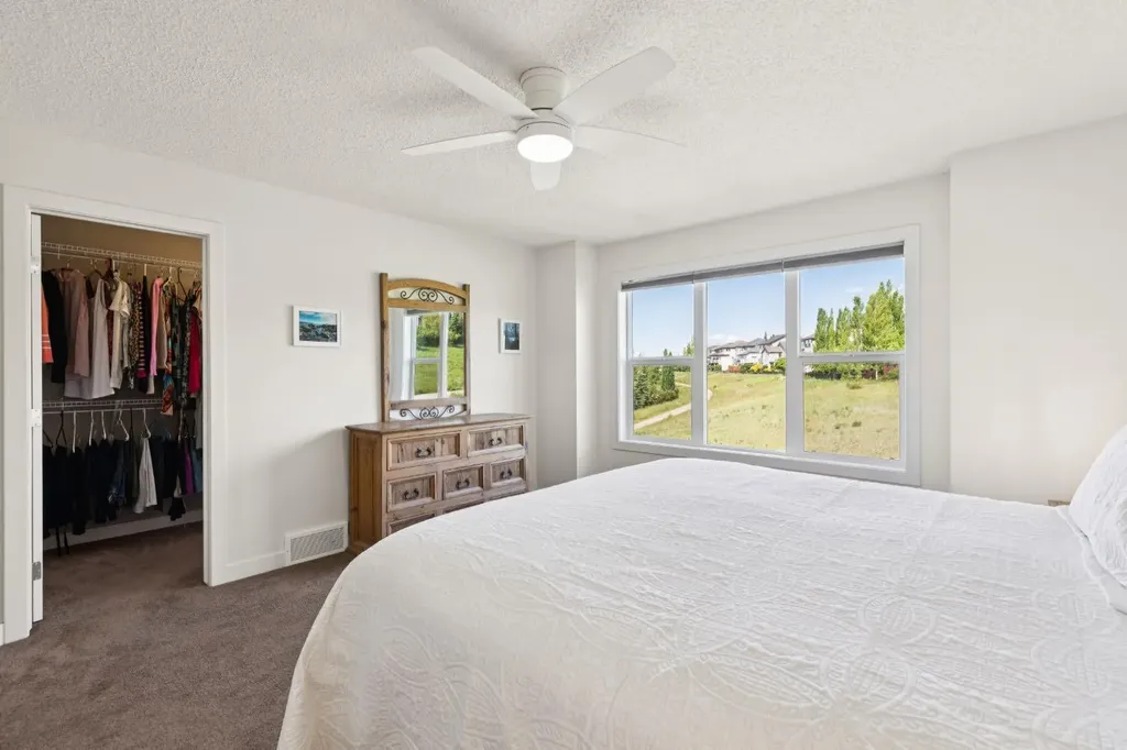 267 Sunset Point Cochrane AB T4C 0K9