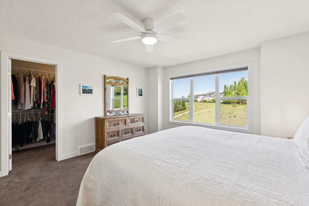 267 Sunset Point Cochrane AB T4C 0K9
