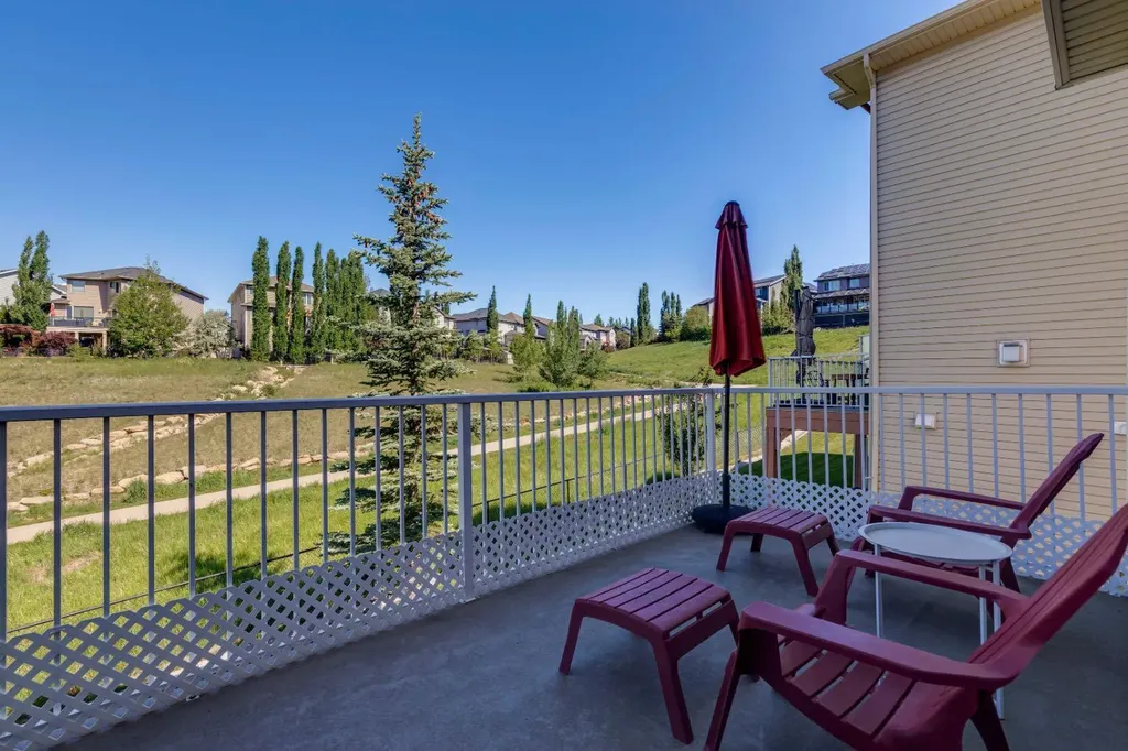 267 Sunset Point Cochrane AB T4C 0K9