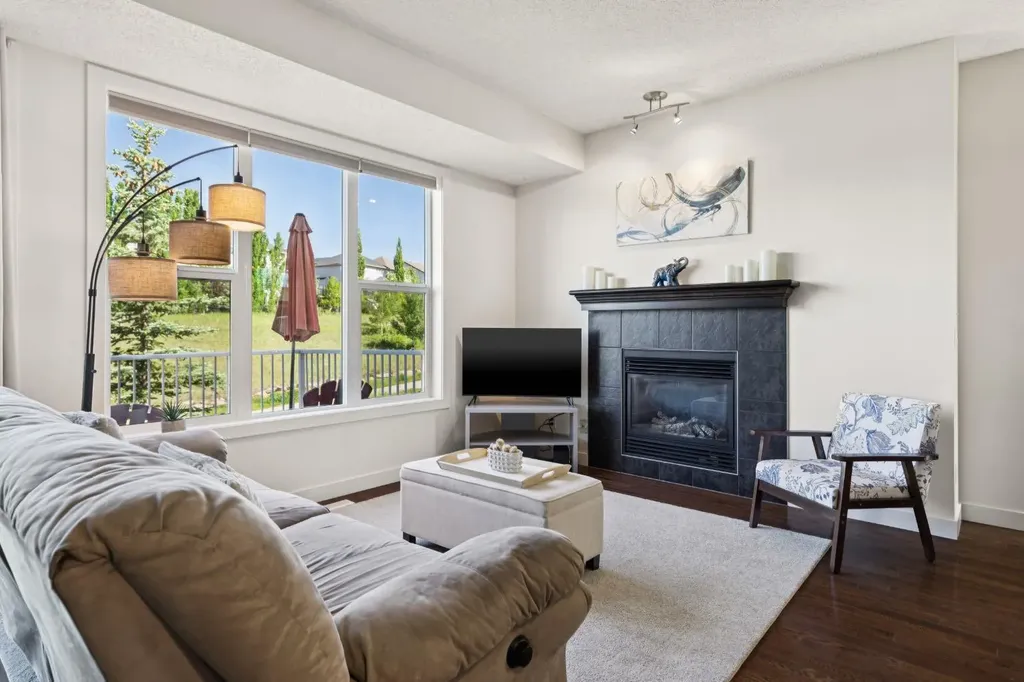 267 Sunset Point Cochrane AB T4C 0K9