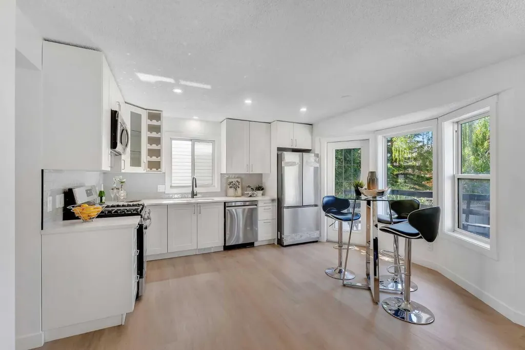 29 Douglas Glen Crescent SE Calgary AB T2Z 3M6