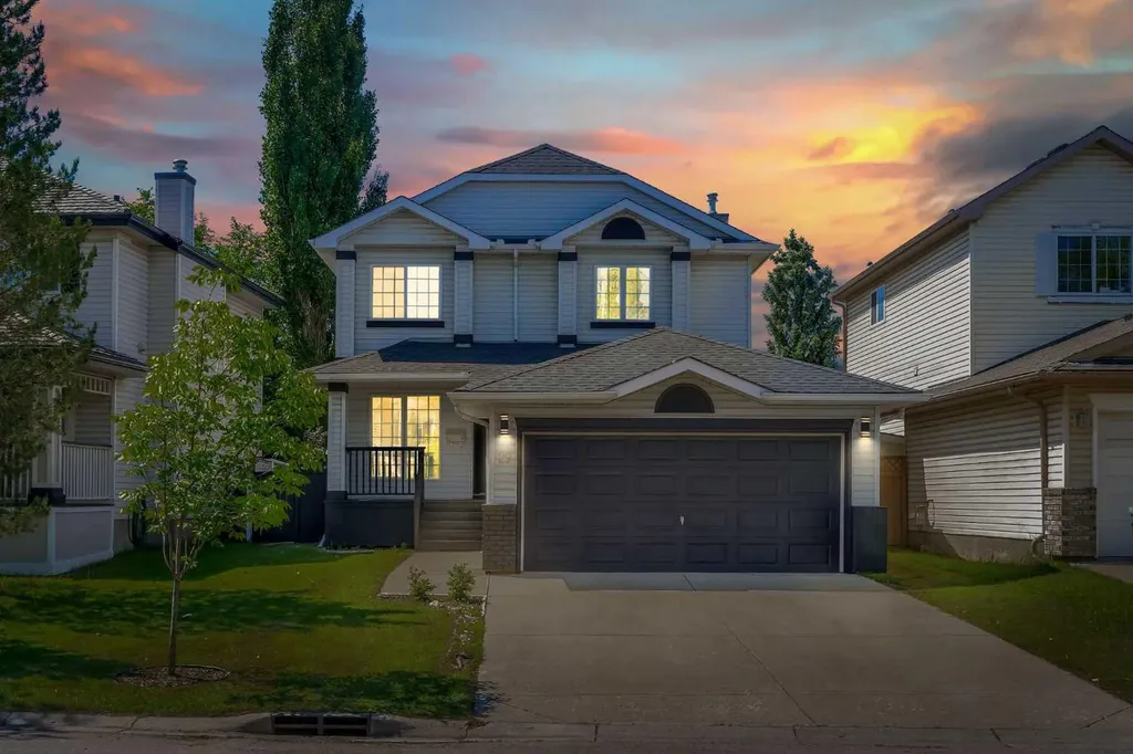 29 Douglas Glen Crescent SE Calgary AB T2Z 3M6