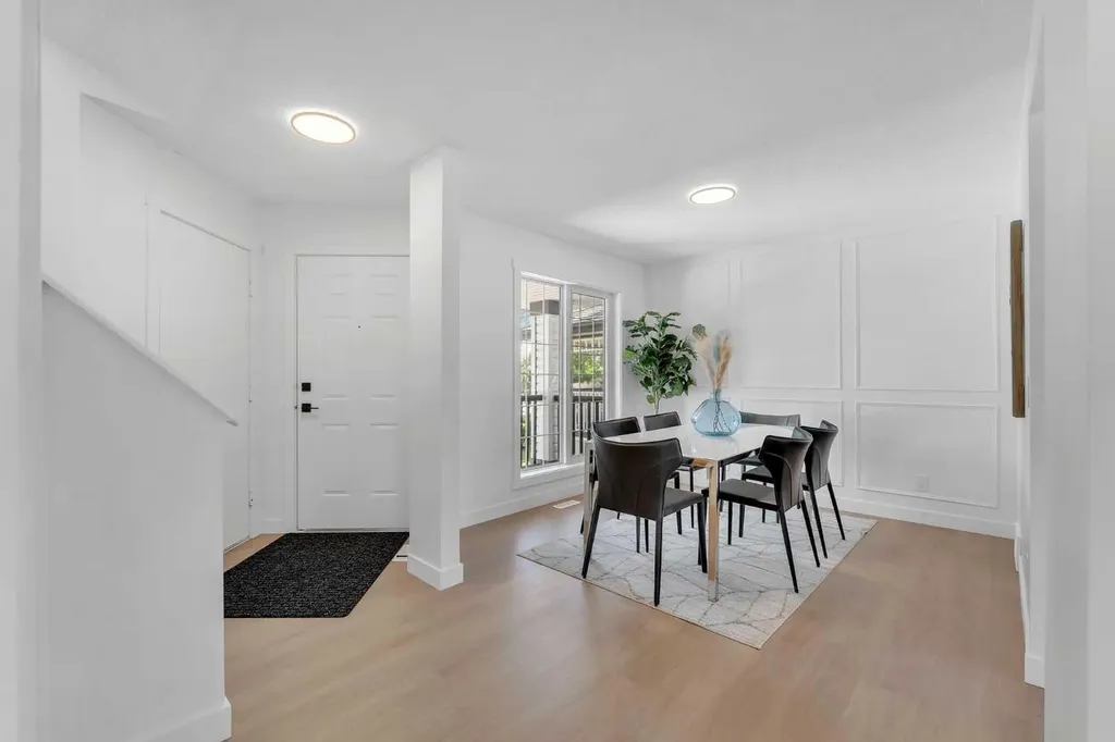 29 Douglas Glen Crescent SE Calgary AB T2Z 3M6