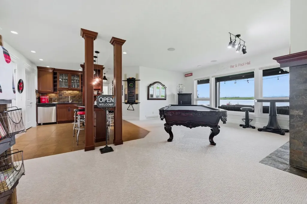 527 Montclair Place Rural Rocky View County AB T4C 1A8