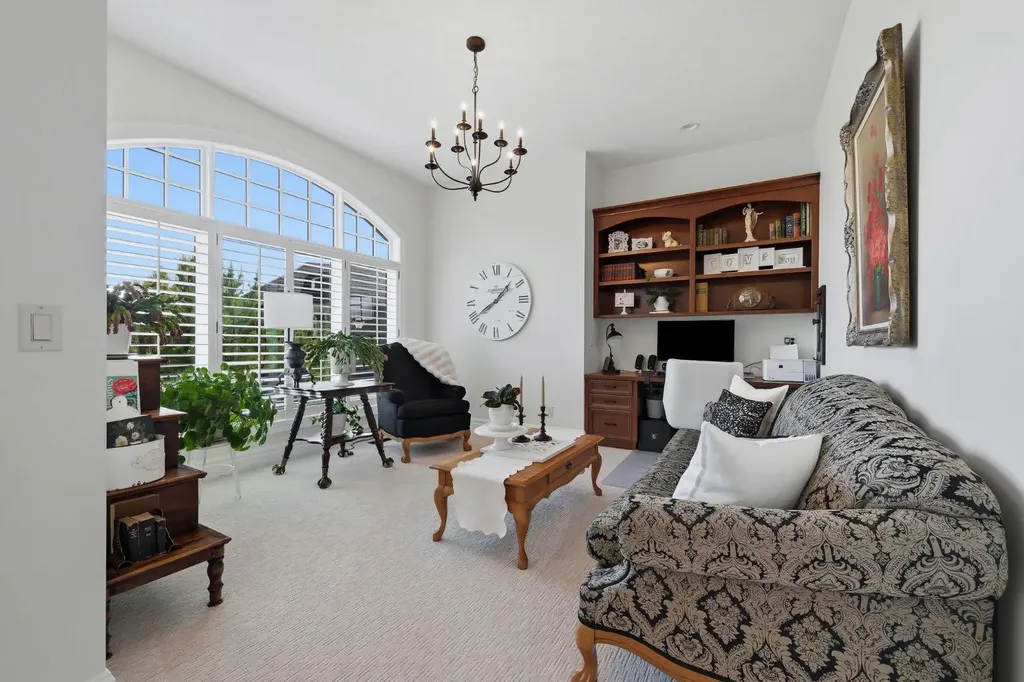 527 Montclair Place Cochrane Lake AB T4C 1A8