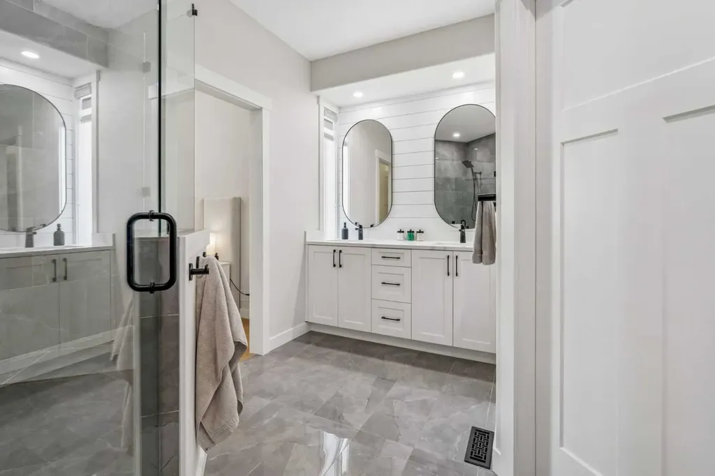 38 Cranleigh Common SE Calgary AB T3M 1G5