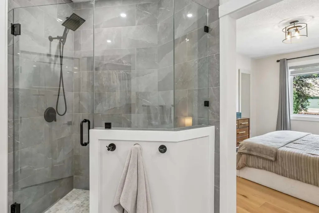 38 Cranleigh Common SE Calgary AB T3M 1G5