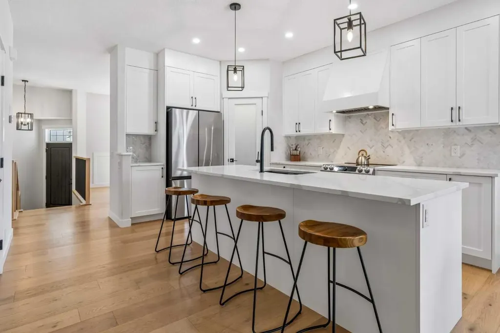 38 Cranleigh Common SE Calgary AB T3M 1G5