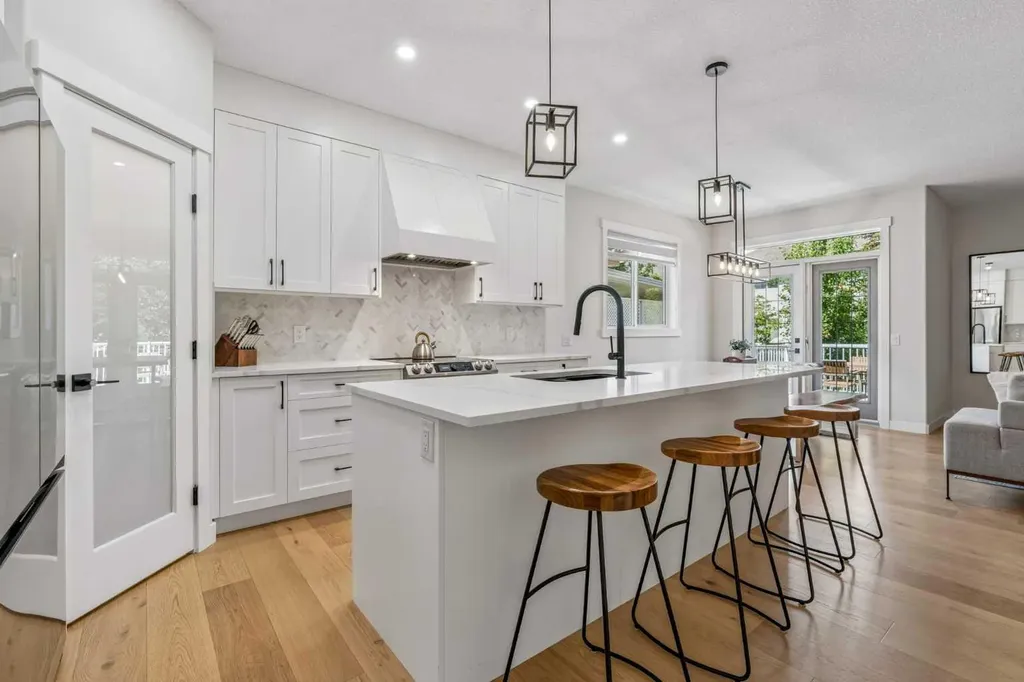 38 Cranleigh Common SE Calgary AB T3M 1G5