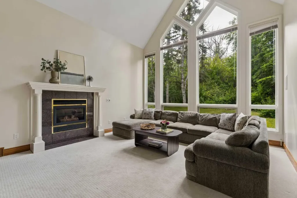 3229 2 Street SW Calgary AB T2S 1T5