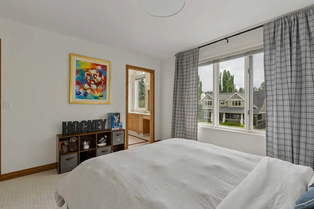 3229 2 Street SW Calgary AB T2S 1T5