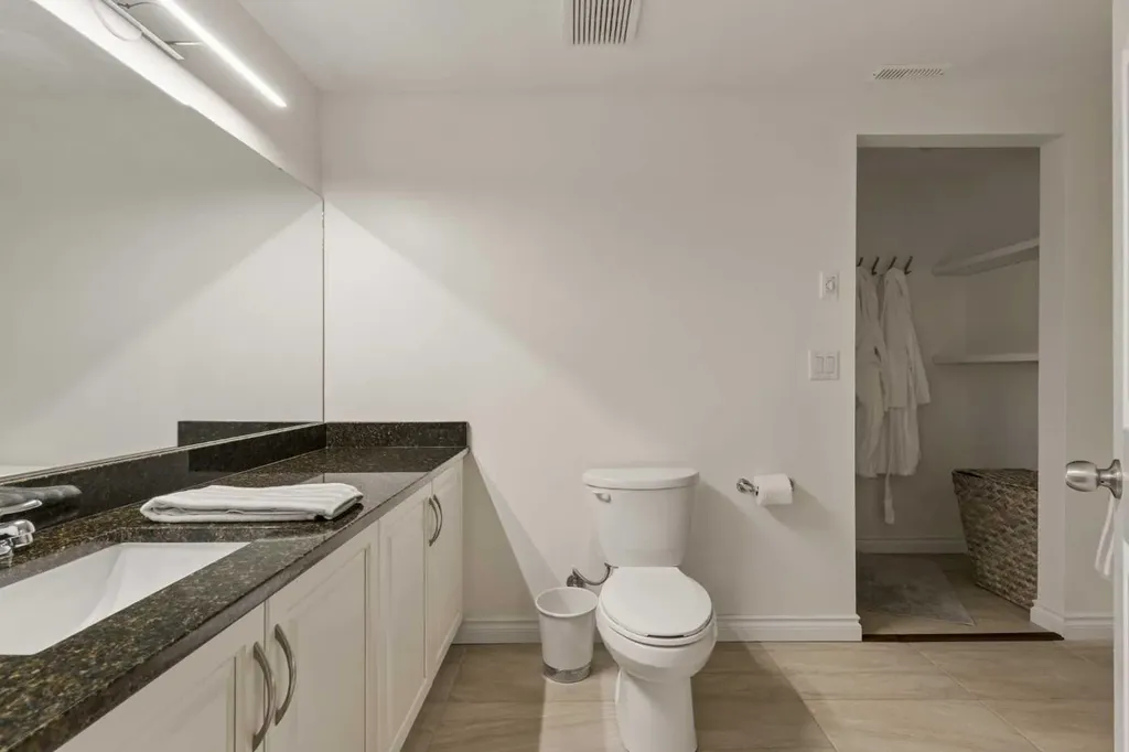 3229 2 Street SW Calgary AB T2S 1T5