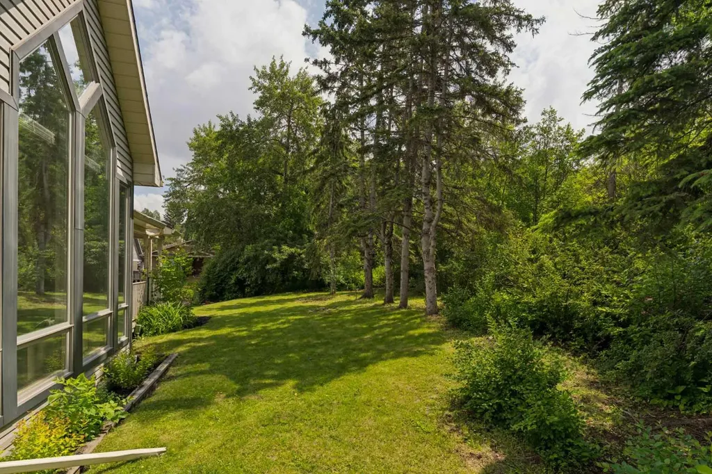 3229 2 Street SW Calgary AB T2S 1T5