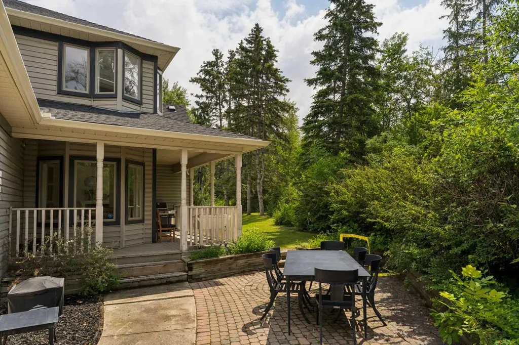 3229 2 Street SW Calgary AB T2S 1T5