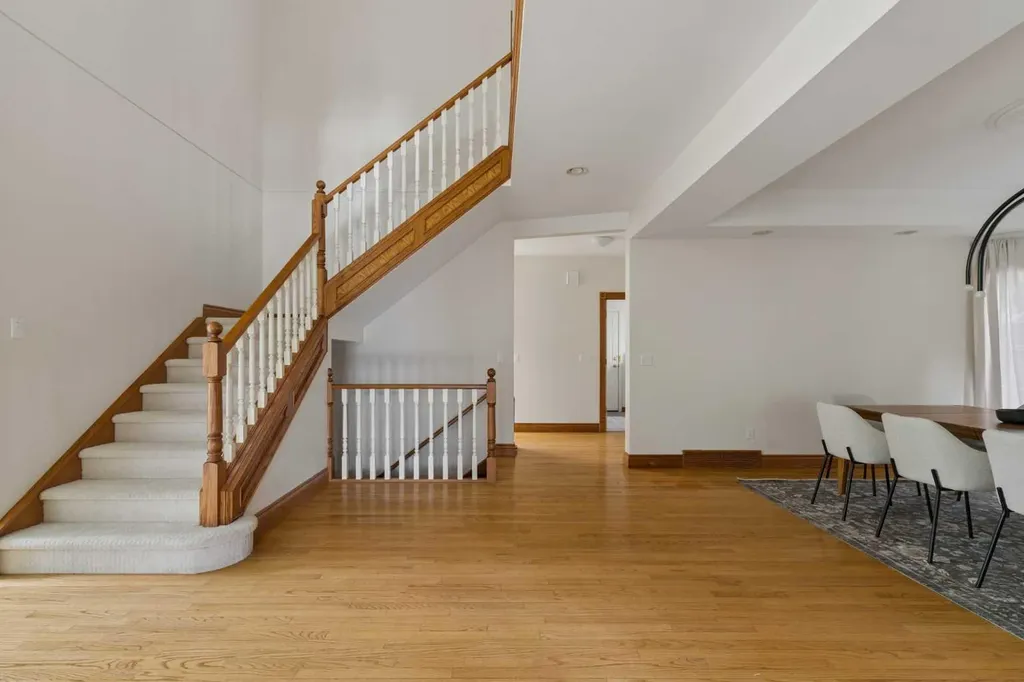 3229 2 Street SW Calgary AB T2S 1T5