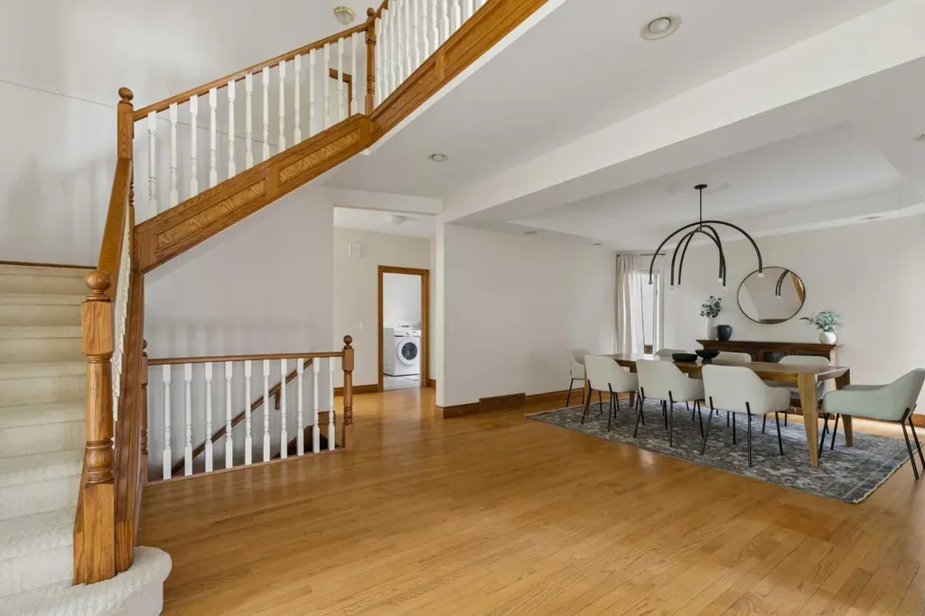 3229 2 Street SW Calgary AB T2S 1T5