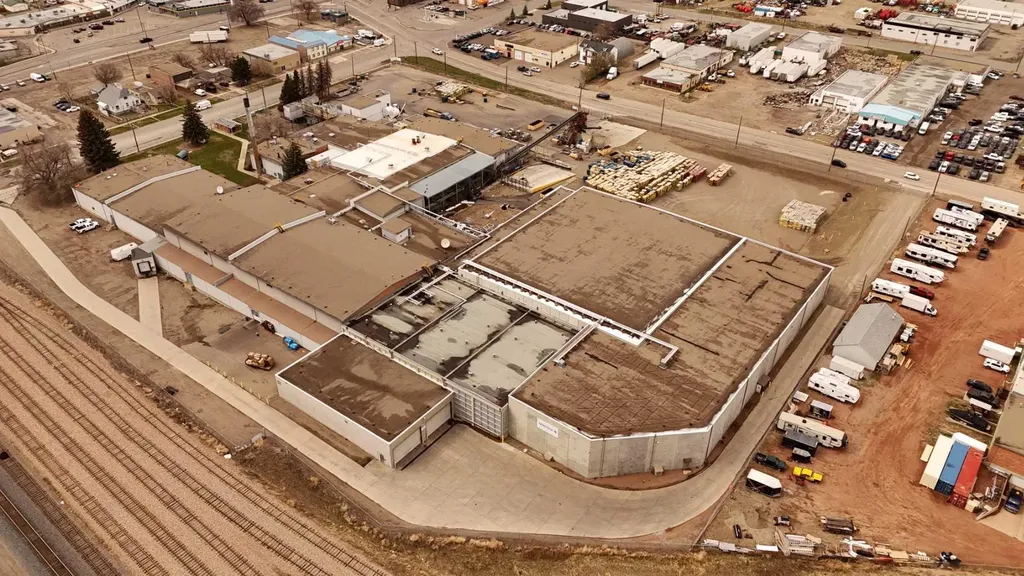 131 22 Street N Lethbridge AB T1H 3R6