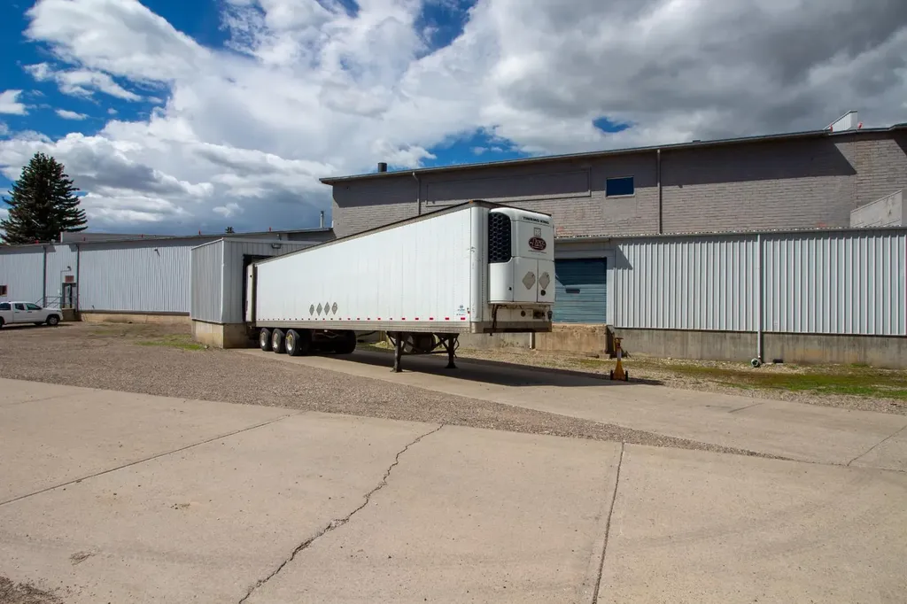 131 22 Street N Lethbridge AB T1H 3R6