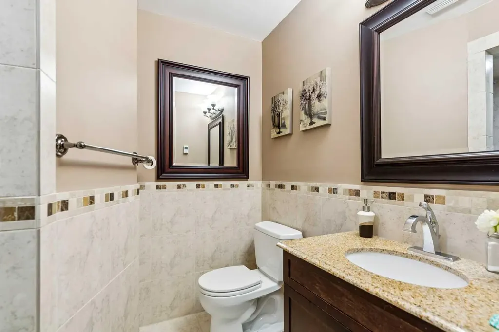 27 Valley Creek Bay NW Calgary AB T3B 5V3
