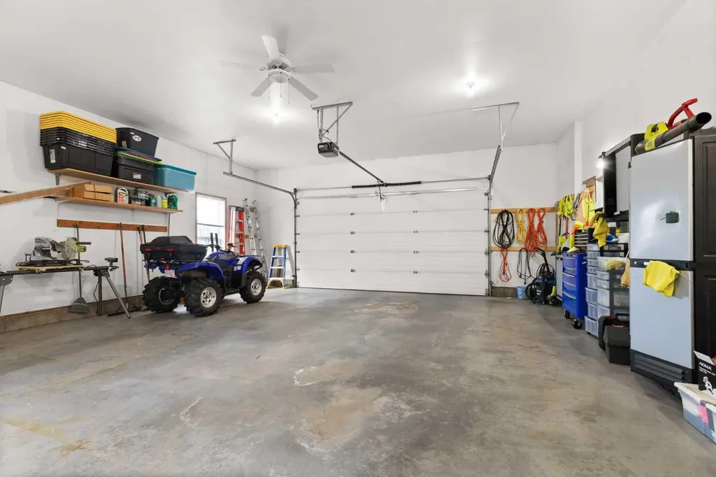 733 Eagle Ridge Drive Dunmore AB T1B 0J5