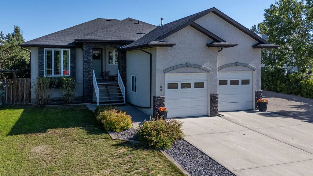 106 Derochie Drive W Claresholm AB T0L 0T0