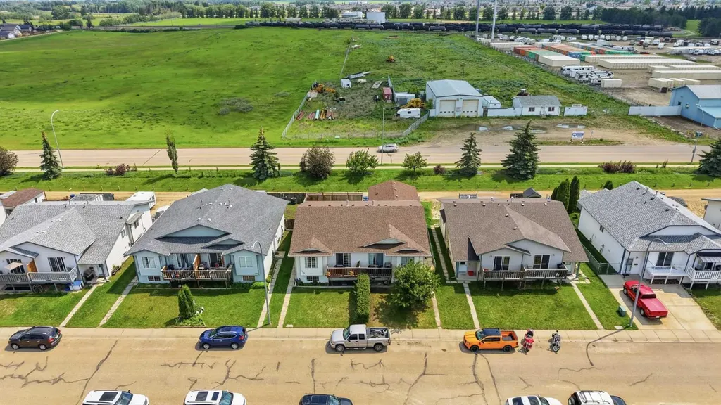 129 Silver Drive Blackfalds AB T0M 0J0