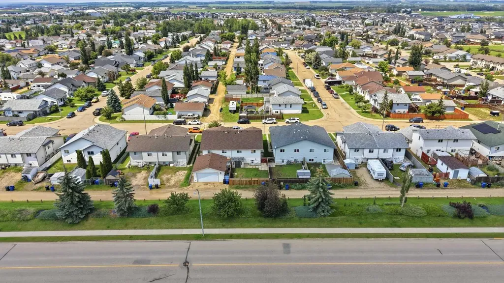 129 Silver Drive Blackfalds AB T0M 0J0