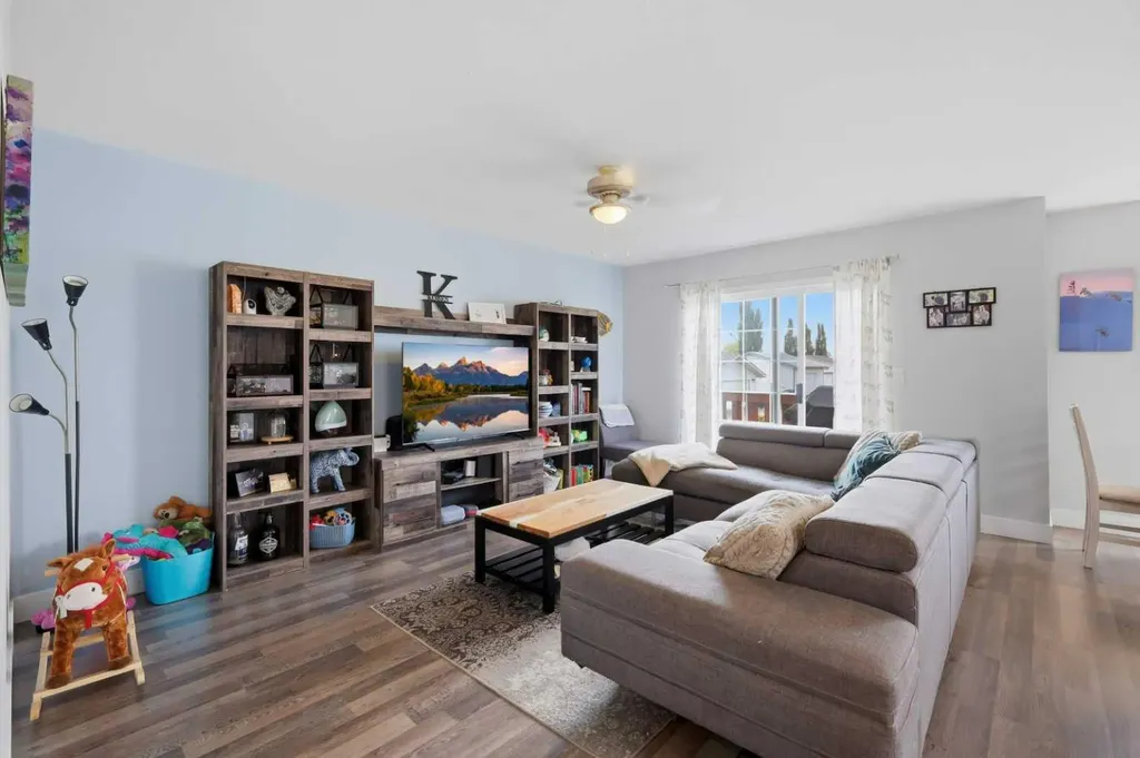 129 Silver Drive Blackfalds AB T0M 0J0
