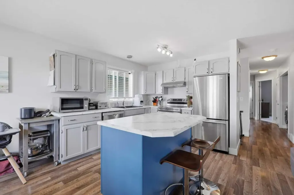 129 Silver Drive Blackfalds AB T0M 0J0