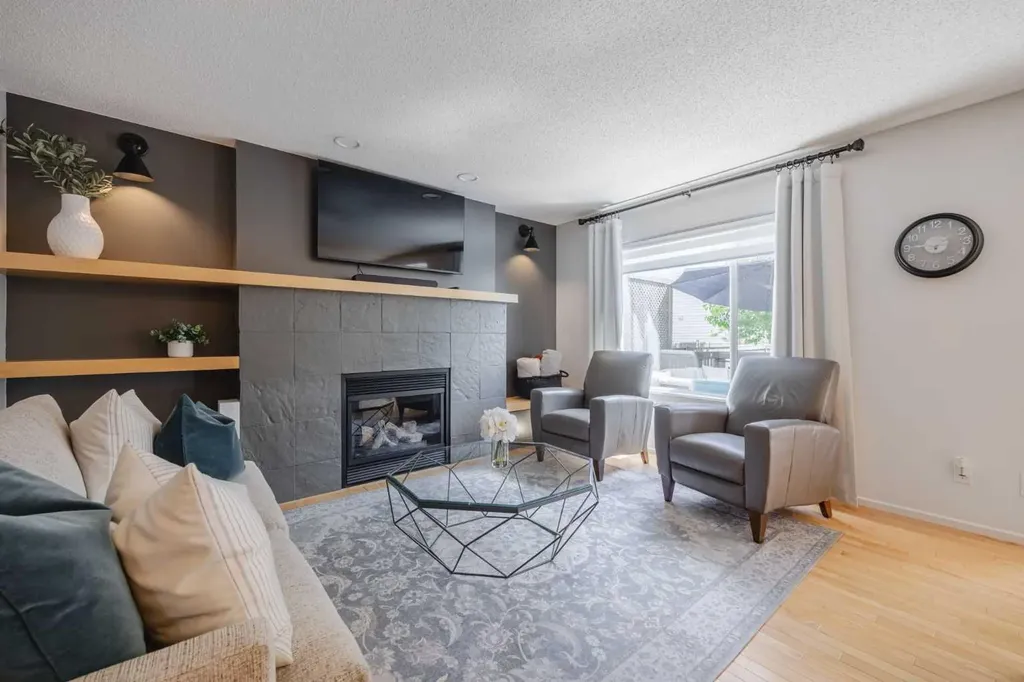 82 Brightondale Parade SE Calgary AB T2Z 4G5