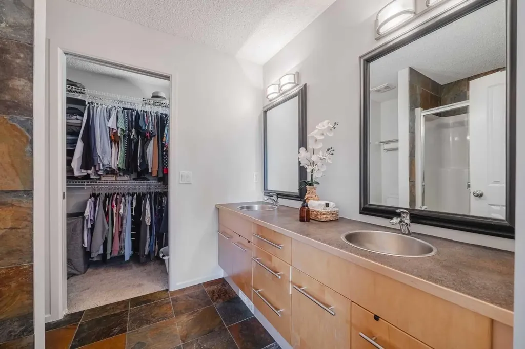 82 Brightondale Parade SE Calgary AB T2Z 4G5